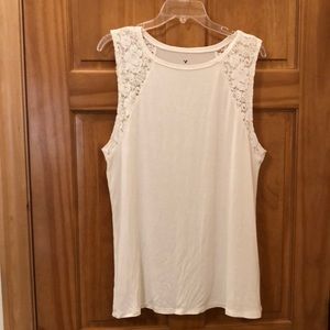 American Eagle cream t-shirt with lace cap sleeves